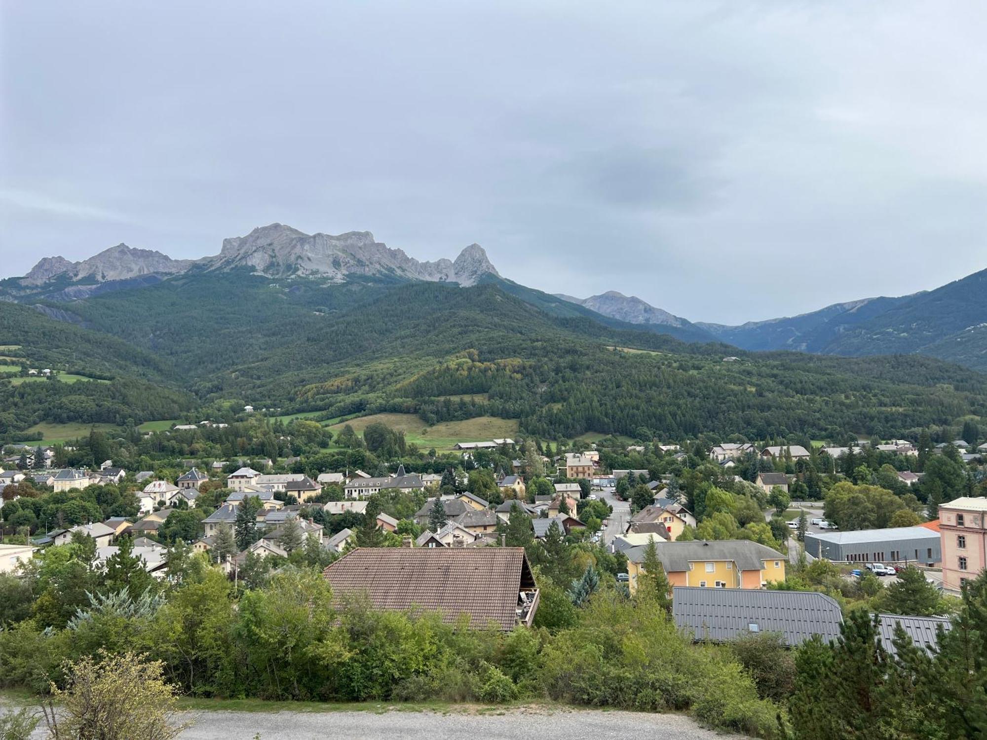 Terrasse Adroit T2 Barcelonnette - Wi-Fi Gratuit - 7 Couchages Lägenhet Exteriör bild